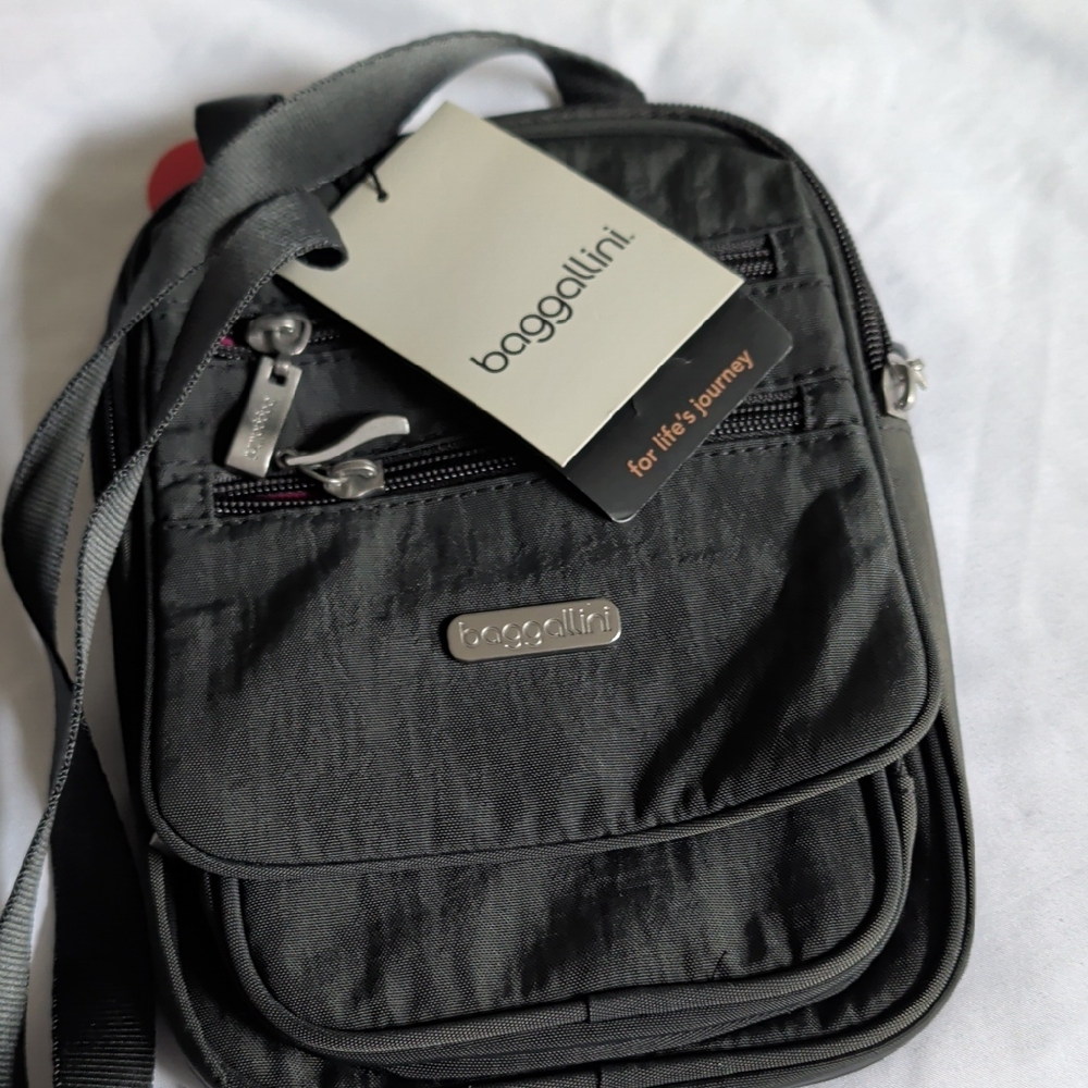 Baggallini Black Everyday Messenger Crossbody